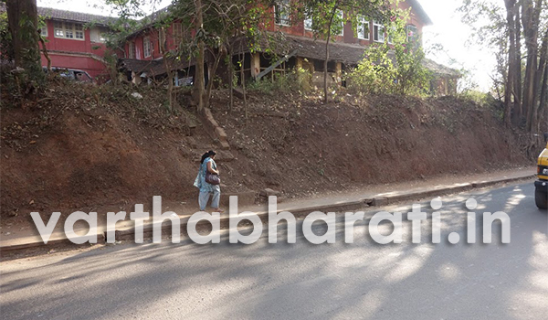 ​ಆವರಣ ಗೋಡೆಯ ನಿರೀಕ್ಷೆಯಲ್ಲಿ ದ.ಕ. ಜಿಲ್ಲಾಧಿಕಾರಿಯ ಕಚೇರಿ!